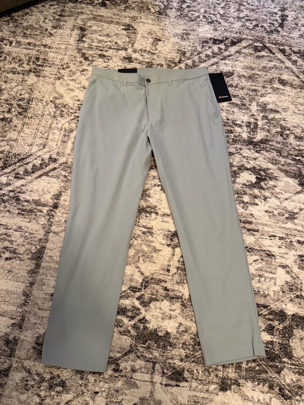 lululemon athletica Men's Chino-Style Stretch Pants in Light Sage